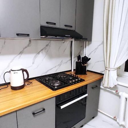 Apartment In Street Toktogula 77 Μπισκέκ Εξωτερικό φωτογραφία