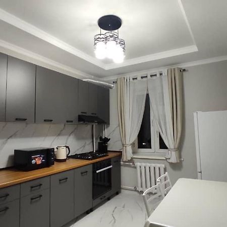 Apartment In Street Toktogula 77 Μπισκέκ Εξωτερικό φωτογραφία
