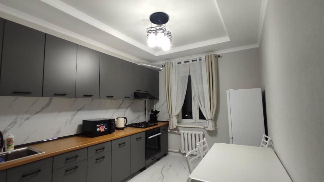 Apartment In Street Toktogula 77 Μπισκέκ Εξωτερικό φωτογραφία