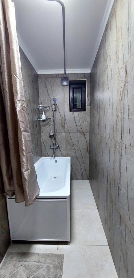 Apartment In Street Toktogula 77 Μπισκέκ Εξωτερικό φωτογραφία
